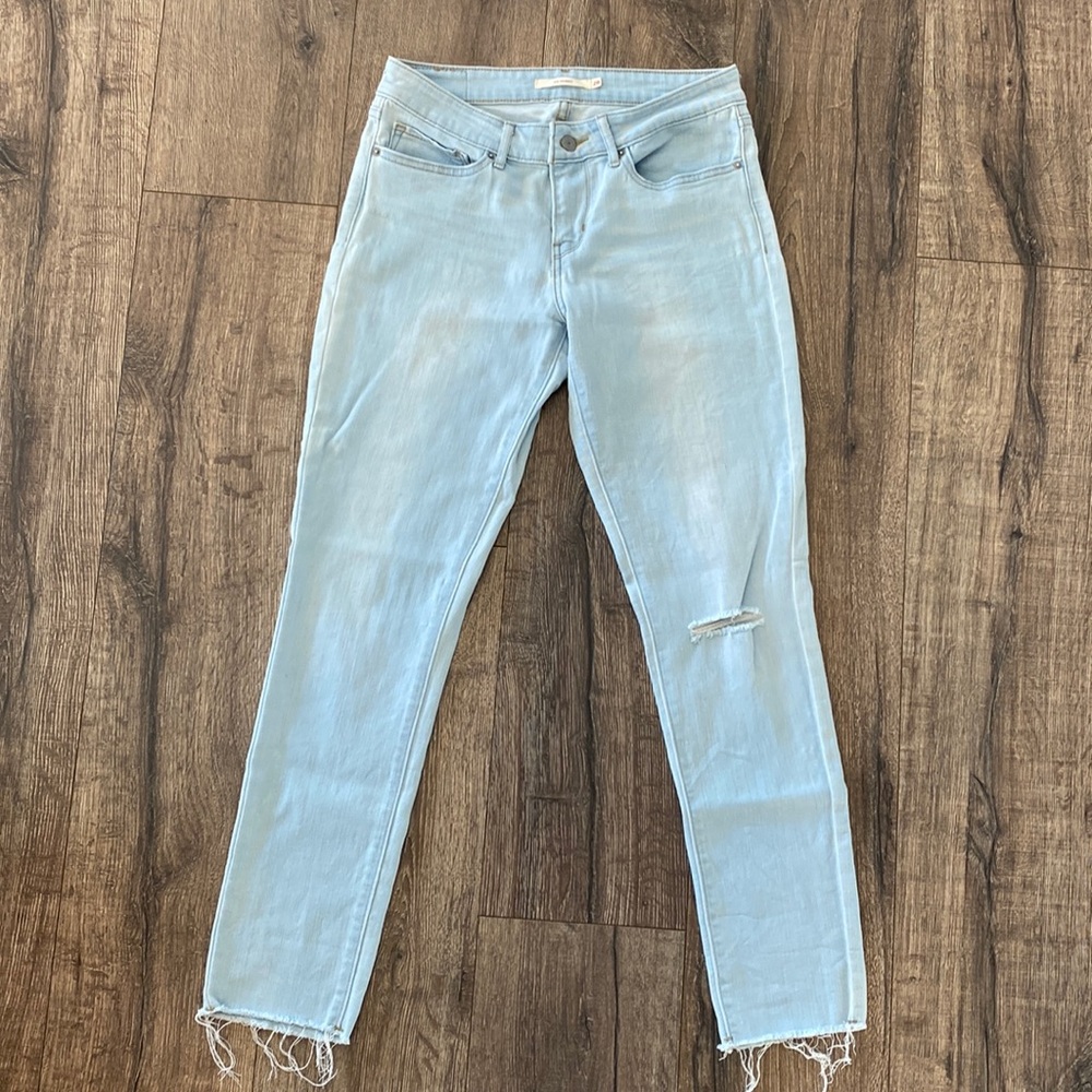 Levi's Women's 711 Skinny Jeans - Light Indigo Sz. 28